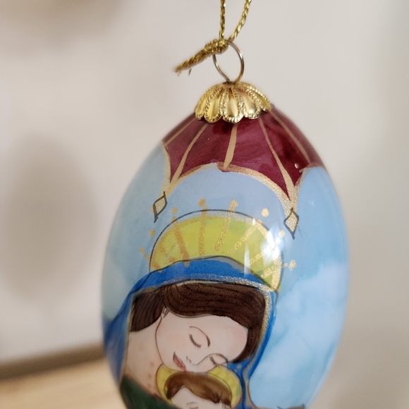 Li Bien "Mother Mary and Baby Jesus" Glass Ornament Hand Painted 2013 Keepsake - Picture 5 of 9